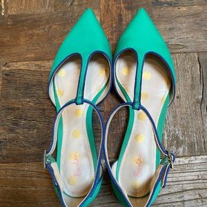 Boden T-strap shoes with low heels. Very clean. European size 37.5 = 6.5 to 7M.